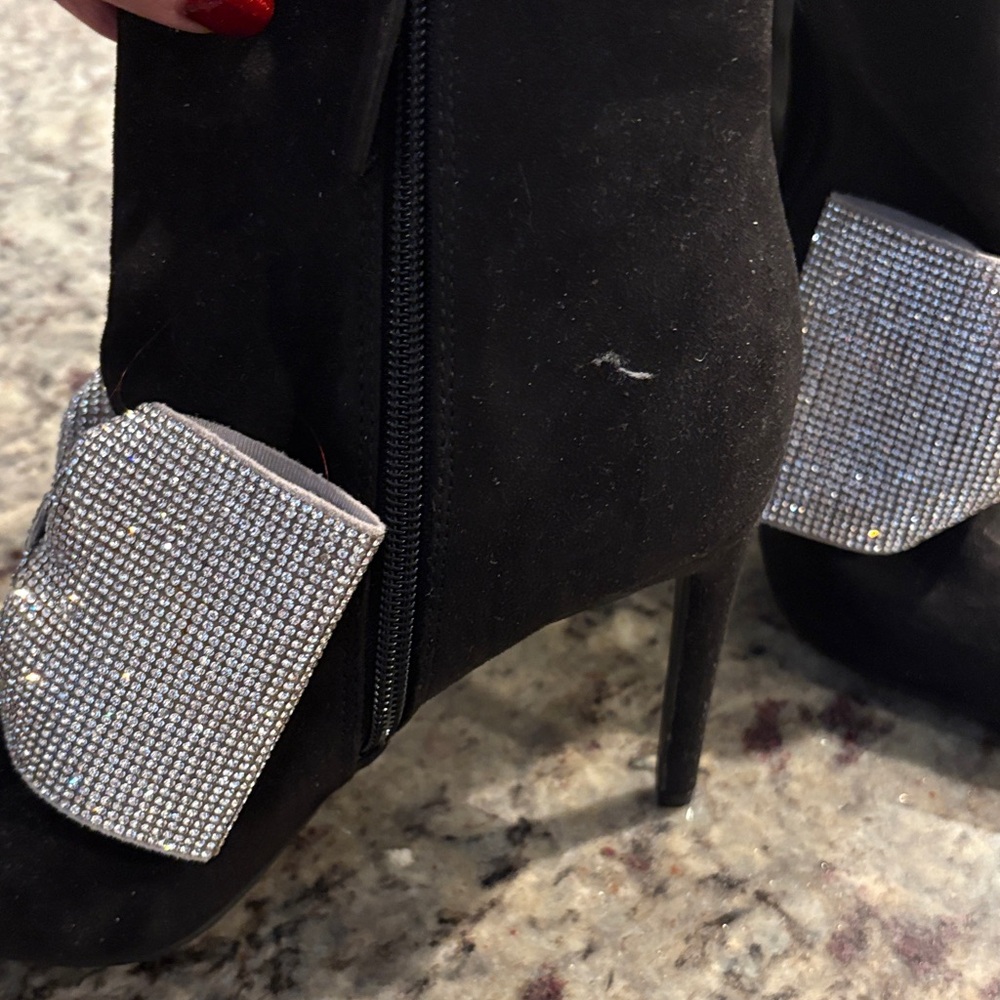 INC International Concepts Black Stiletto Heels with Silver Embellishment - Picture 7 of 9